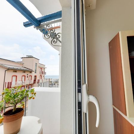 Residence Mediterraneo 리미니 외부 사진