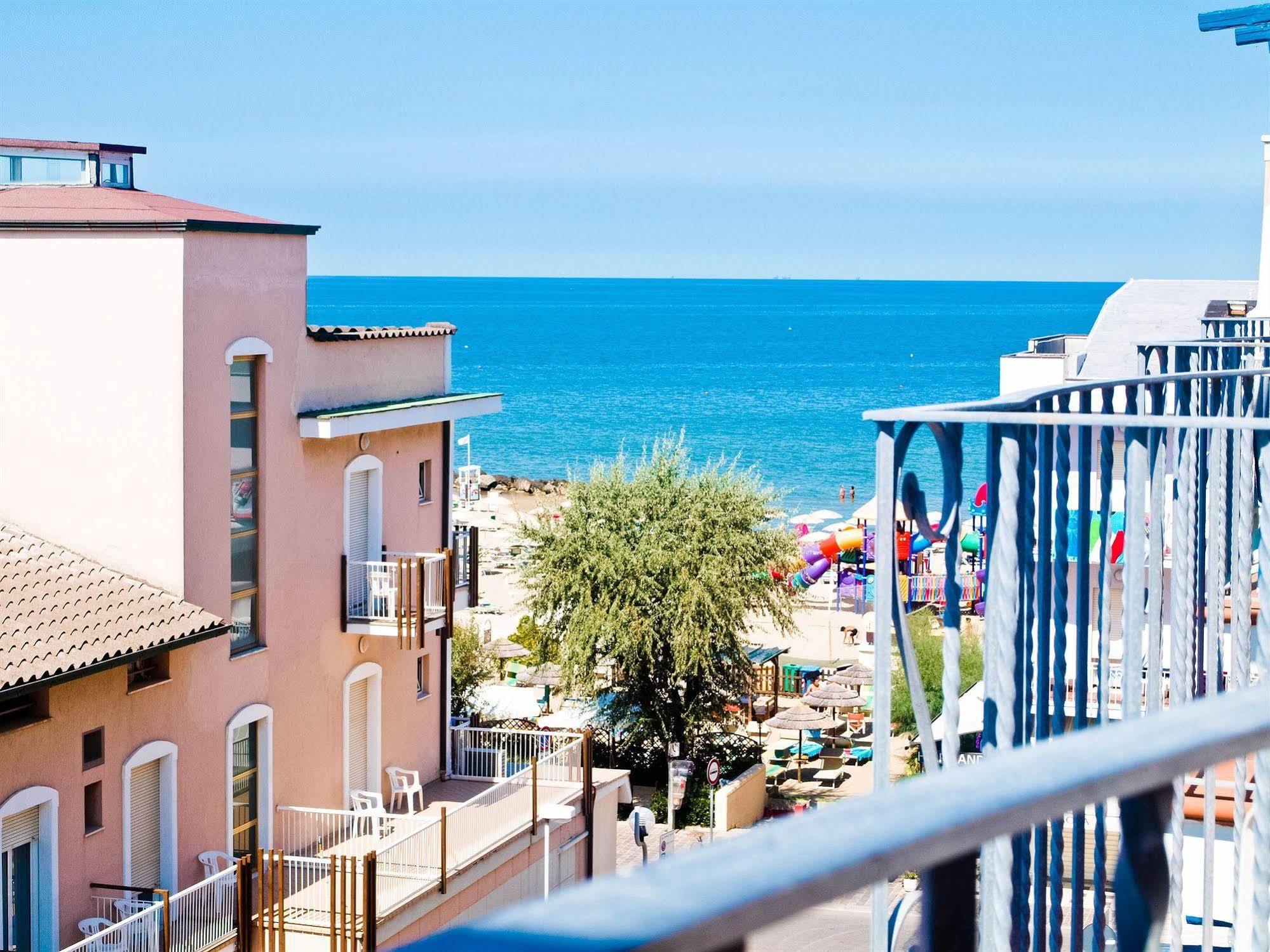 Residence Mediterraneo 리미니 외부 사진